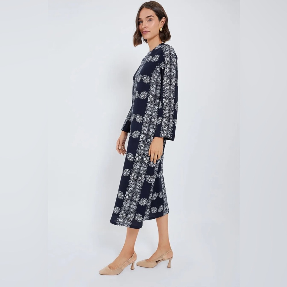 Tuckernuck Navy Floral Midi Dress - Picture 3 of 10